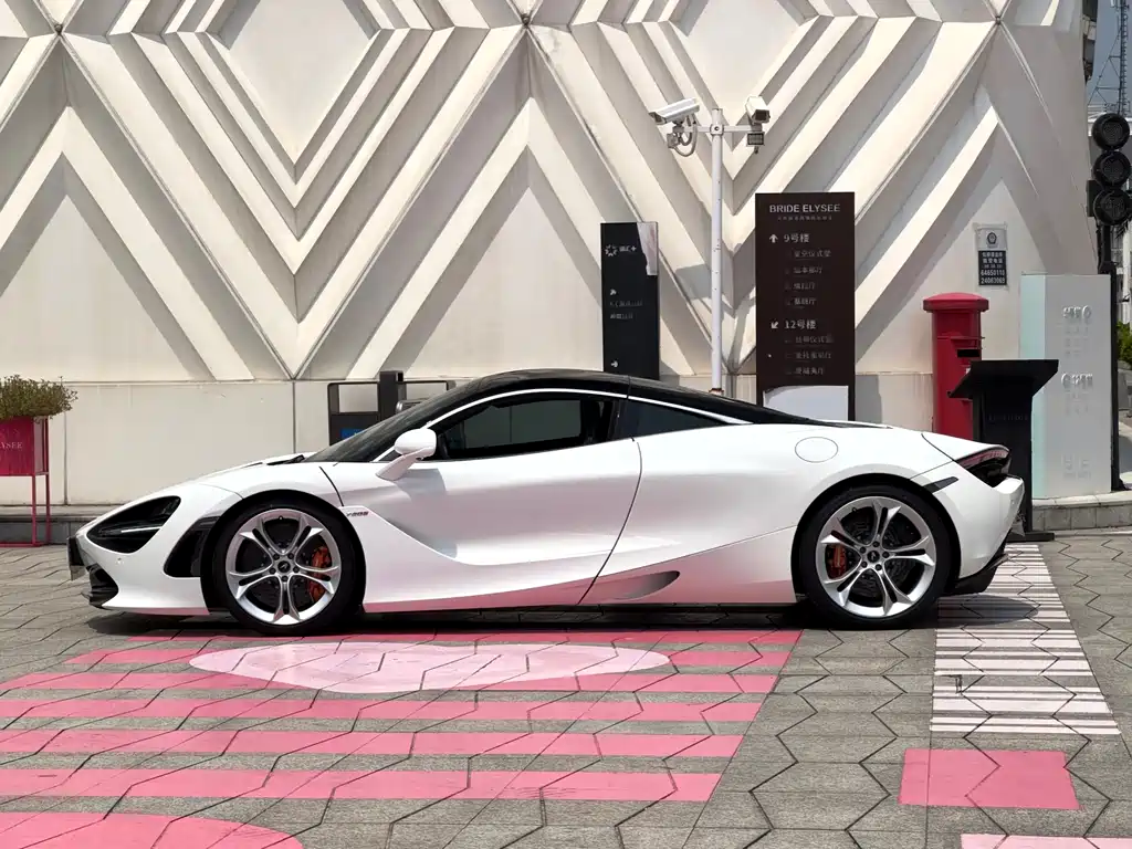 McLaren 720 S 4.0 T Coupe