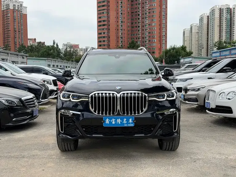 BMW X7 xDrive40 i Premium M Sport Package