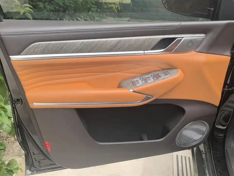 Tank 500 3.0 T Sport Realm 5-seat