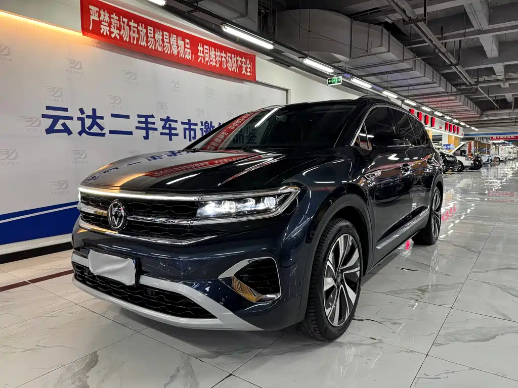 Talagon 380 TSI 4 WD Flagship Victory Realm 7-seat