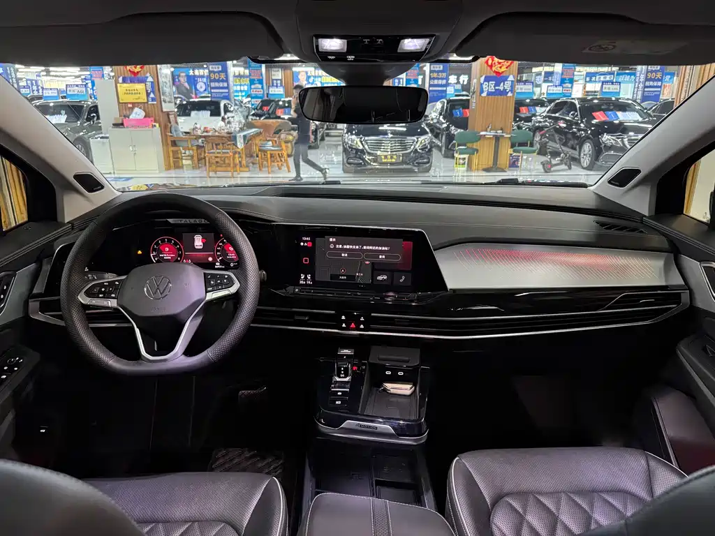 Talagon 380 TSI 4 WD Flagship Victory Realm 7-seat