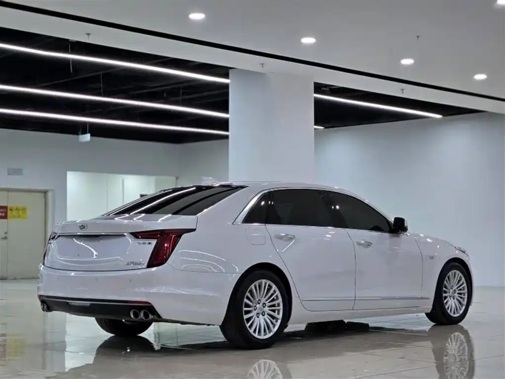 Cadillac CT6 28 T Luxury