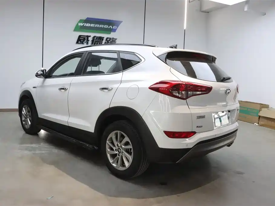 Tucson 1.6 T DCT 2 WD Intelligent