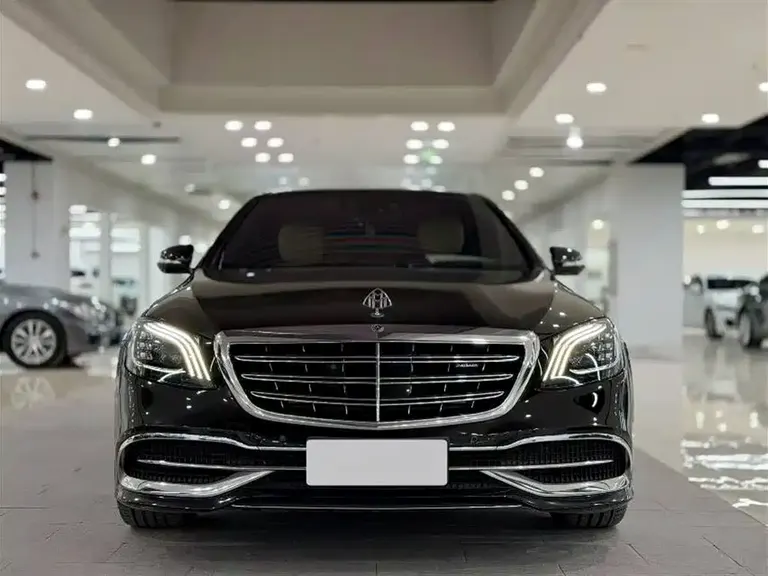 Mercedes-Benz Maybach S-Class S 560 4 MATIC