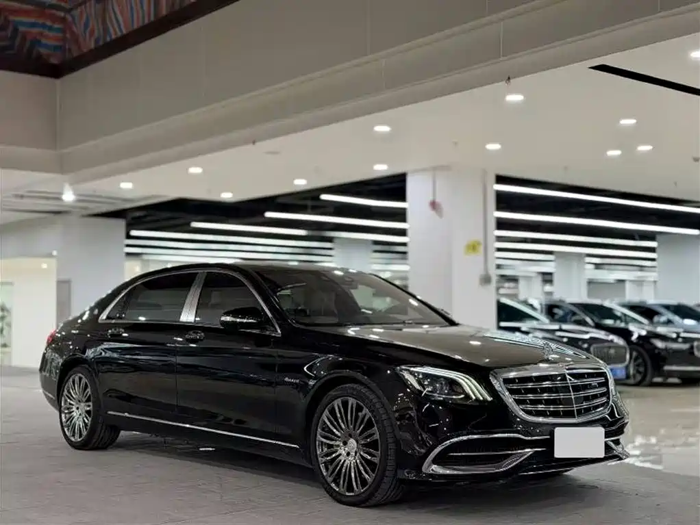 Maybach S-Class S 560 4 MATIC