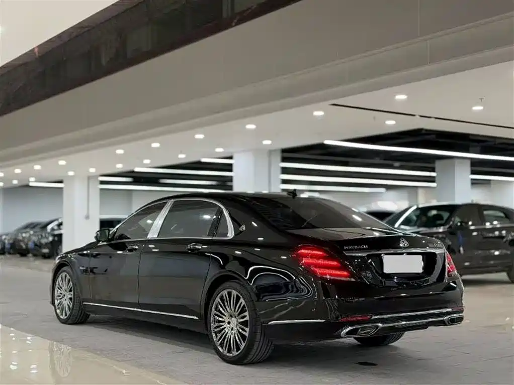 Maybach S-Class S 560 4 MATIC