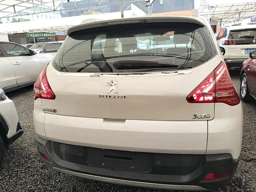 Peugeot 3008 2.0 L Auto Trendy