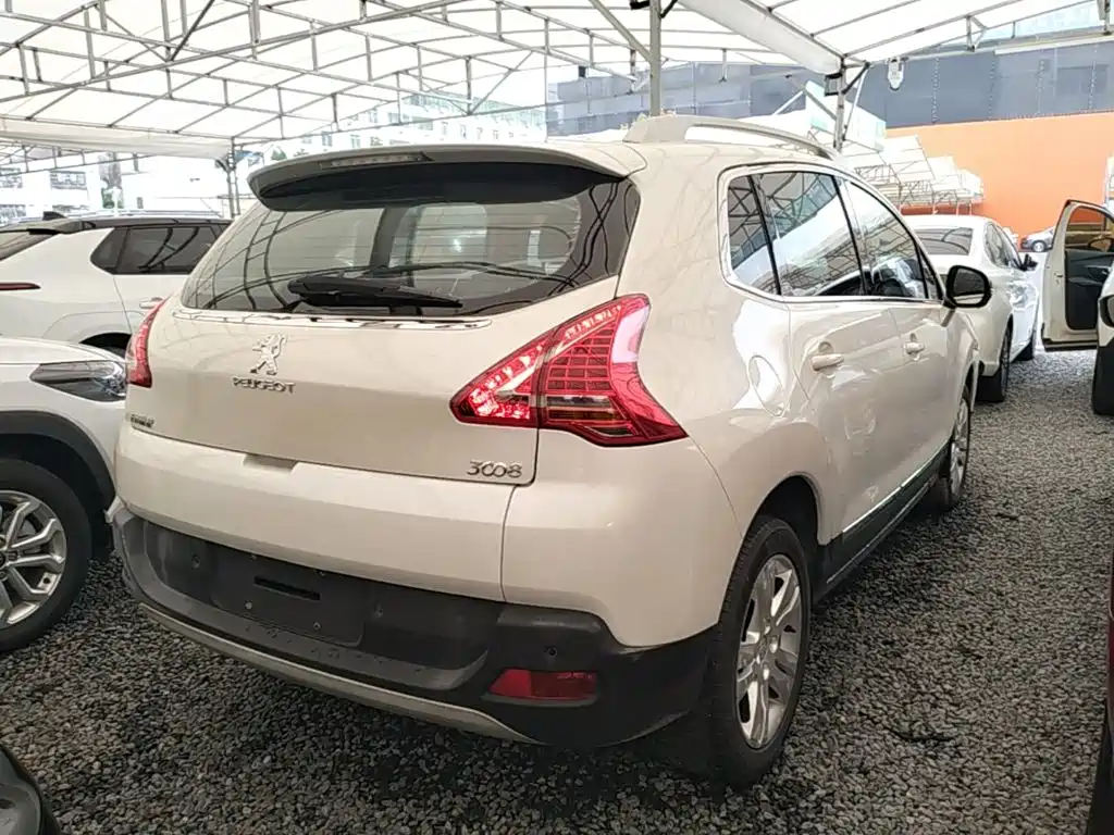 Peugeot 3008 2.0 L Auto Trendy