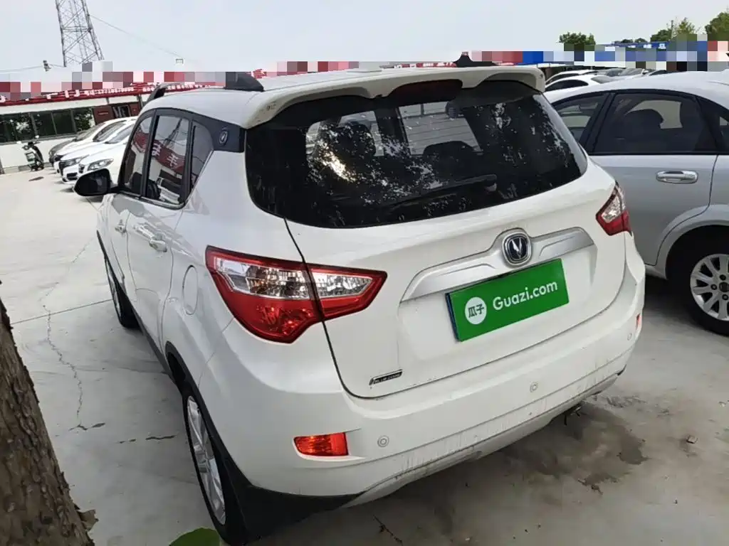 Changan CS35 1.6 L Auto Luxury CN-IV