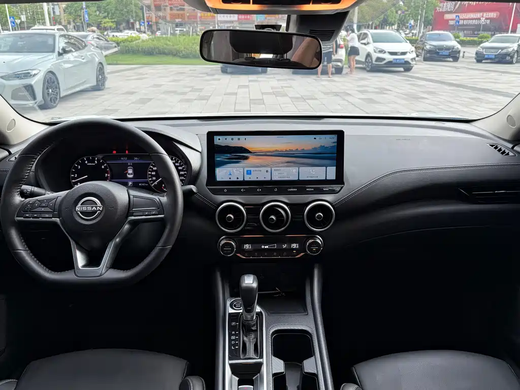 Sylphy 1.6 L CVT Joy