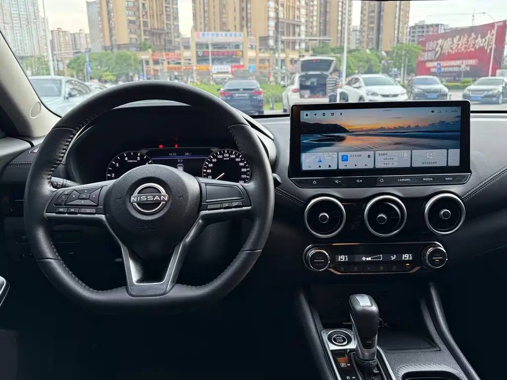 Sylphy 1.6 L CVT Joy