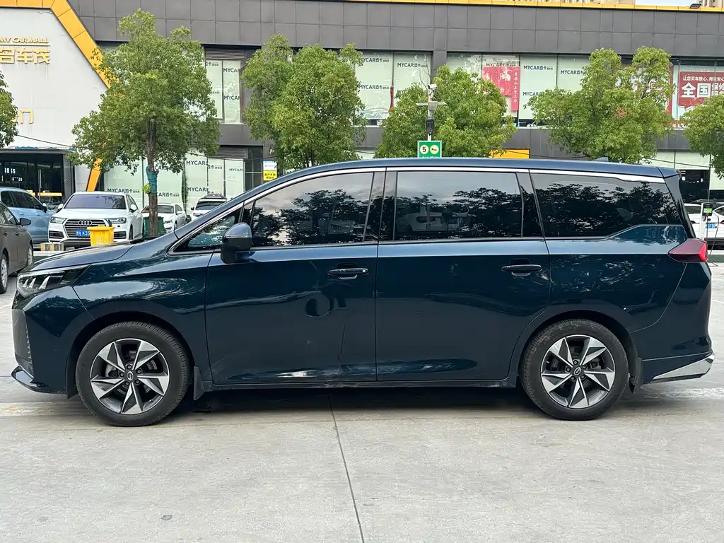 GAC Trumpchi M6 PRO 270 T DCT Premium