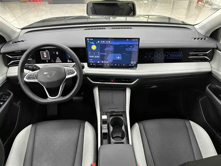 Jetta VS8 280 TSI Auto Supreme