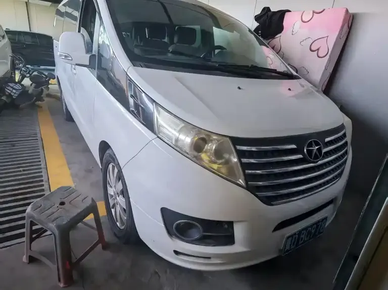 JAC Refine M5 瑞风M5 2013款 2.0 T 汽油手动商务版