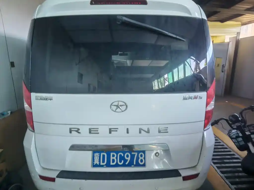 Refine M5 瑞风M5 2013款 2.0 T 汽油手动商务版