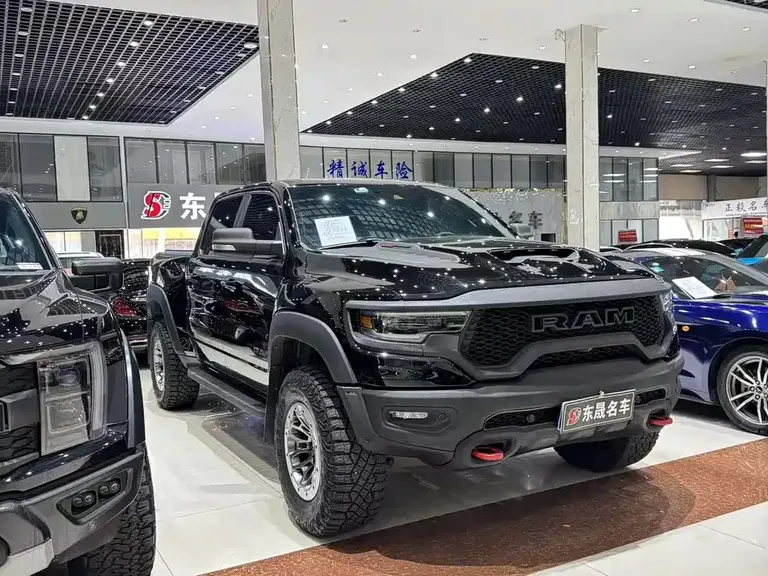 RAM Trucks 6.2 T Auto