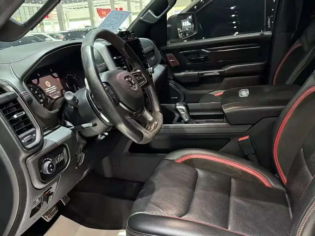 RAM Trucks 6.2 T Auto