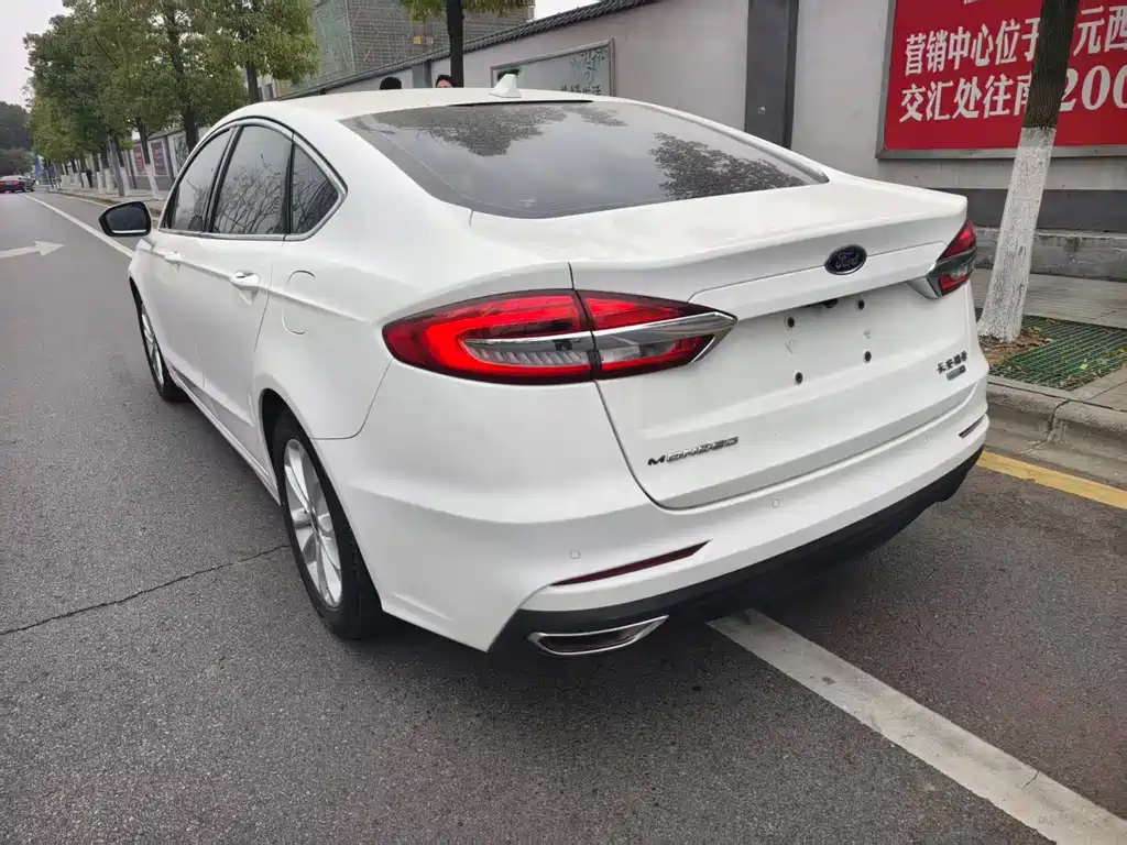 Mondeo EcoBoost 180 Luxury