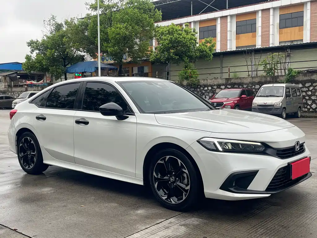 Civic 240 TURBO CVT Ignite Motion