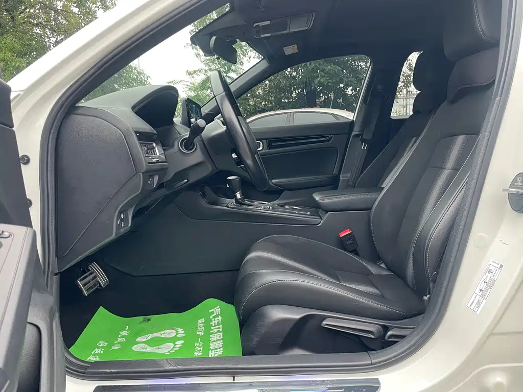 Civic 240 TURBO CVT Ignite Motion