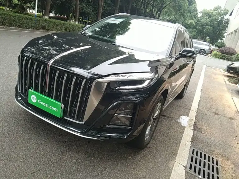 Hongqi HS3 PHEV 115 km Power Action