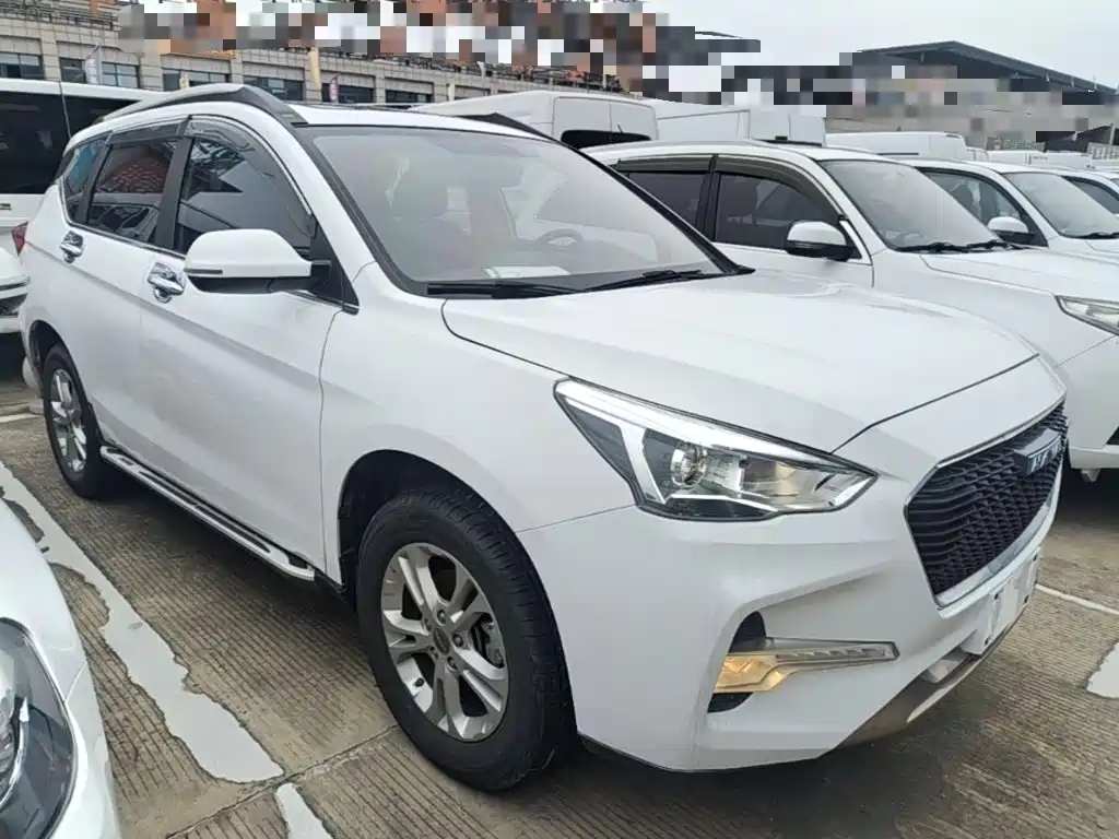 Haval M6 1.5 T Auto 2 WD Distinguished