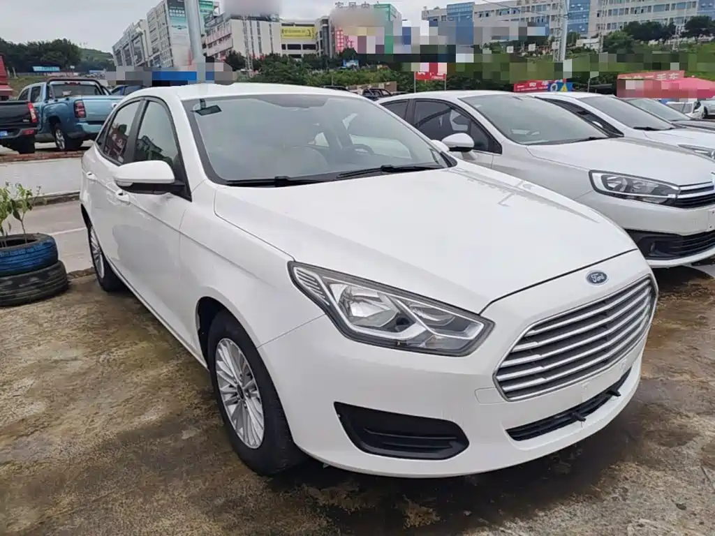 Escort Facelift 1.5 L Auto Comfort