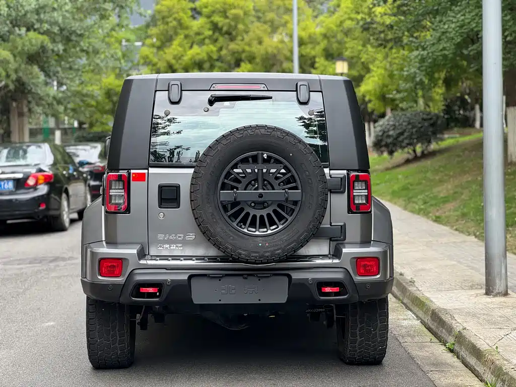 BAIC BJ40 2.0 T Auto 4 WD Rally Champion