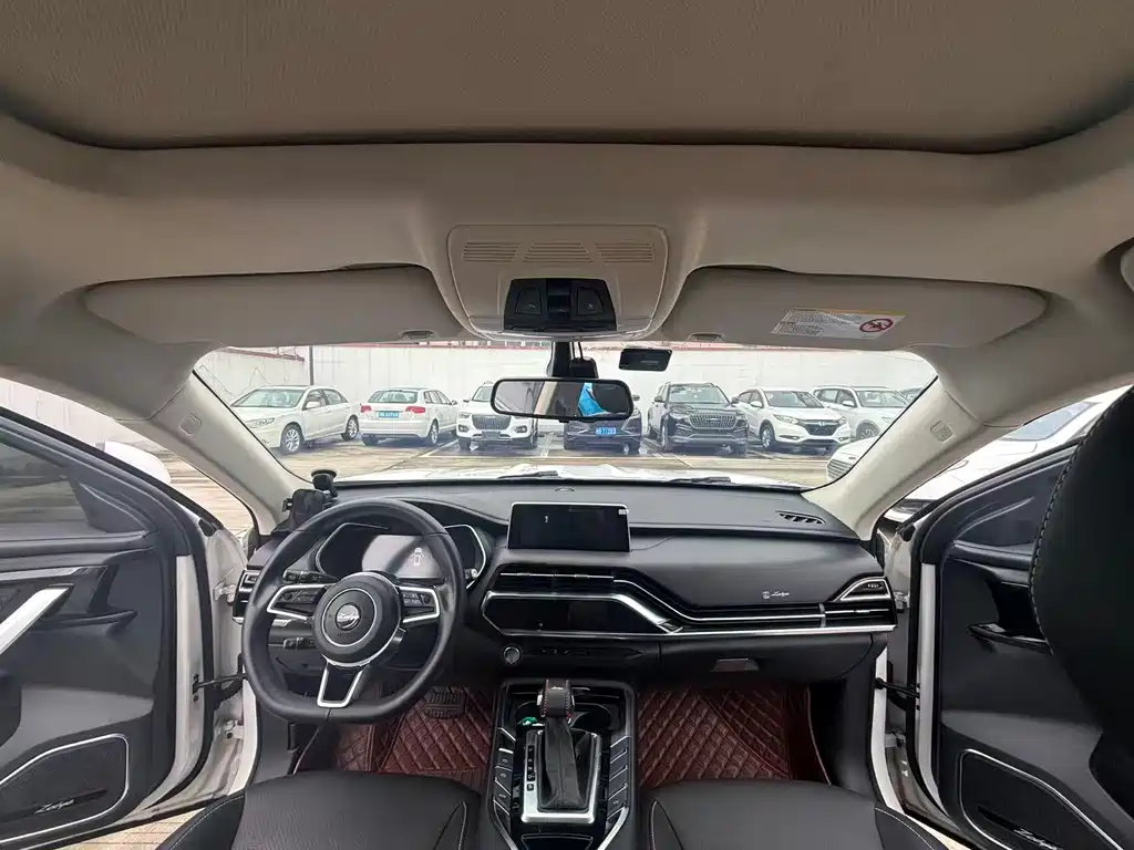 Zotye T500 1.5 T Auto Intelligent Connected Distinguished
