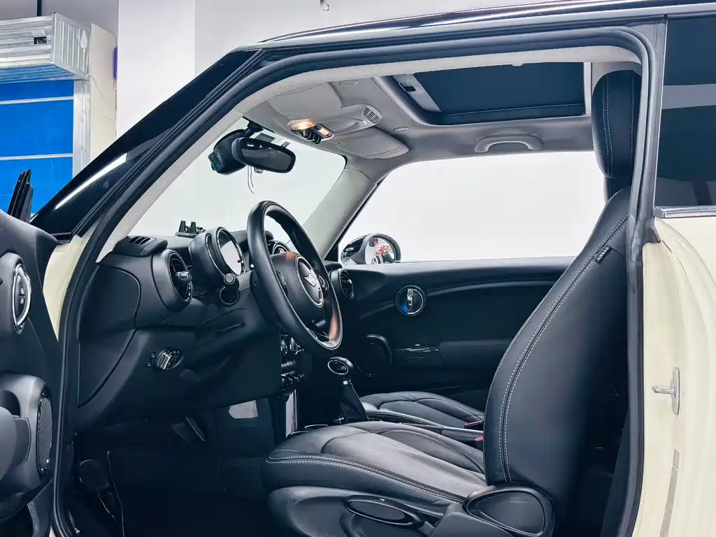MINI 1.5 T COOPER Excitement
