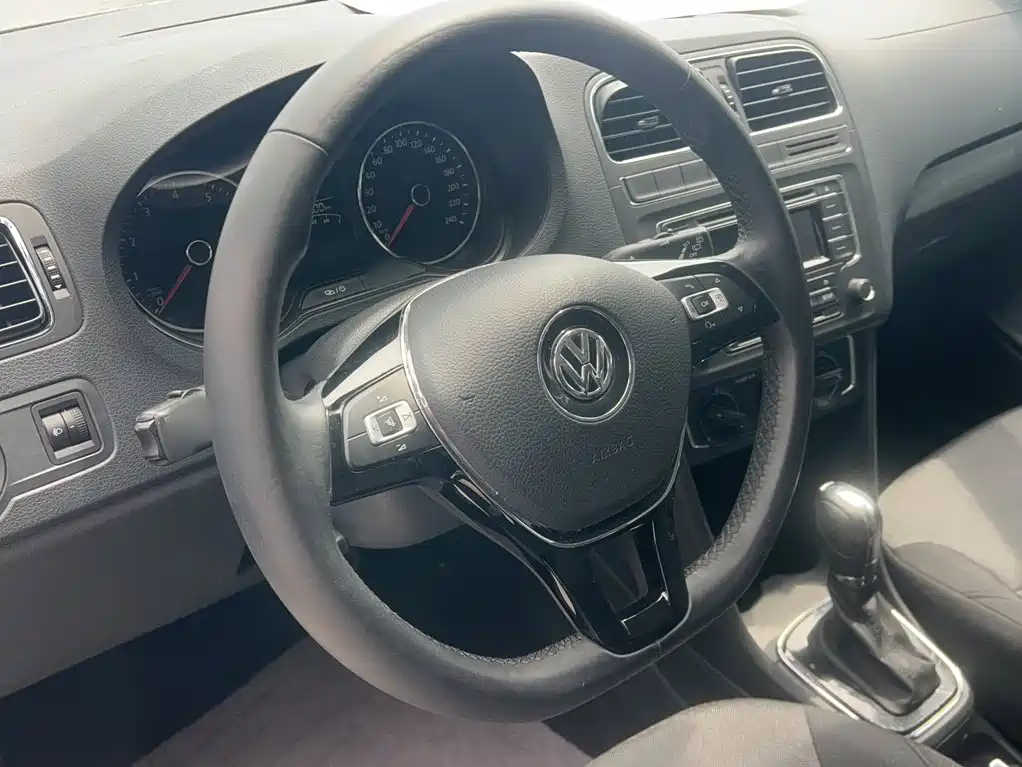 Polo 1.6 L Auto Comfort