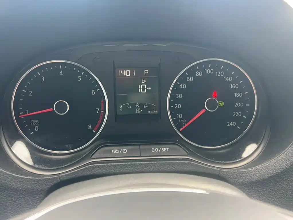 Polo 1.6 L Auto Comfort