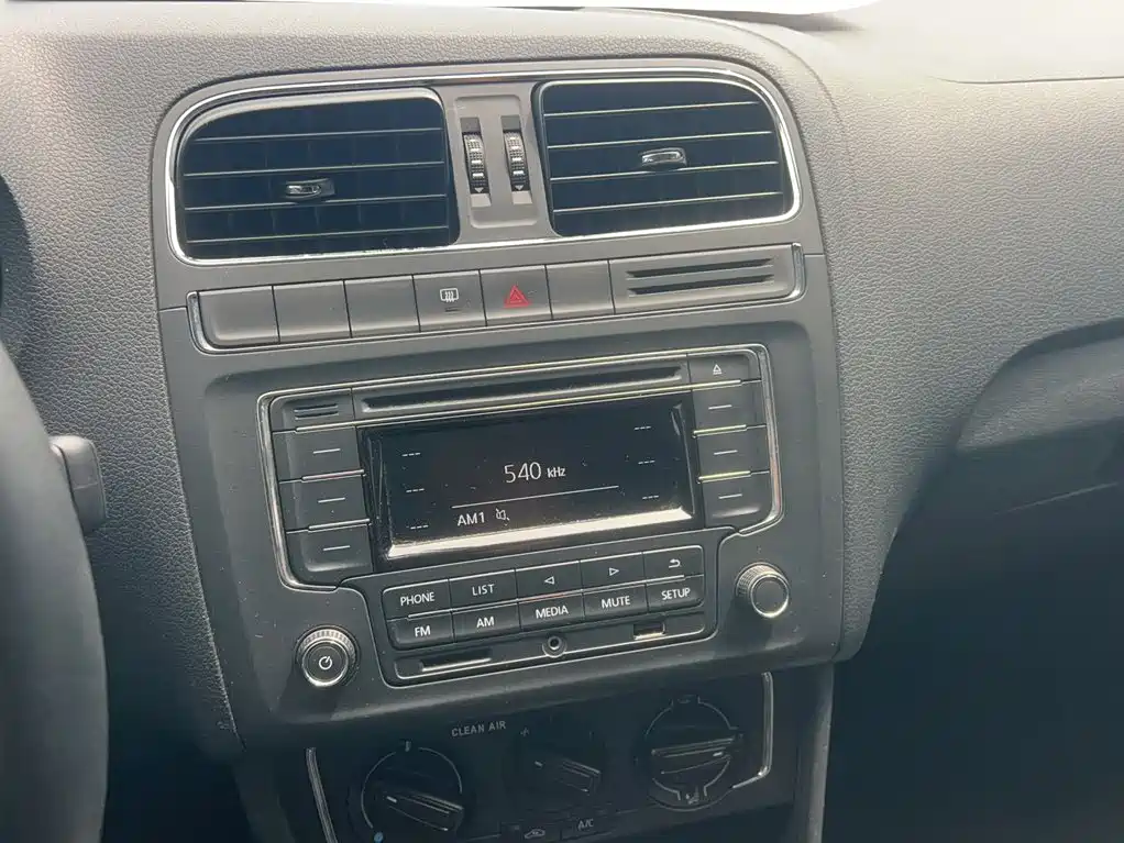Polo 1.6 L Auto Comfort
