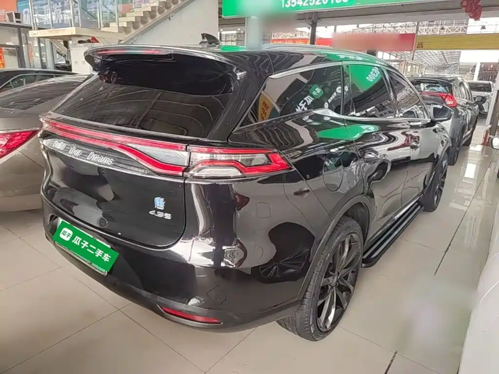 Tang NEV DM 2.0 T Full-time 4 WD Connected Pioneer Leading 7-seat CN-V