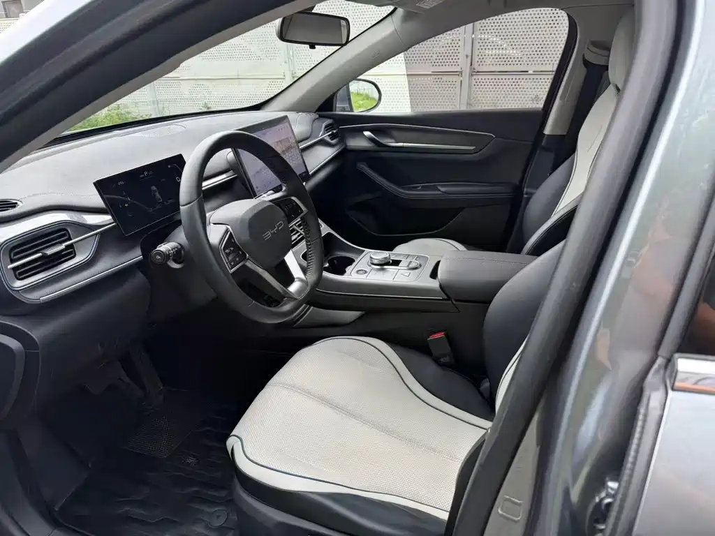 Destroyer 05 Glory DM-i 55 KM Luxury