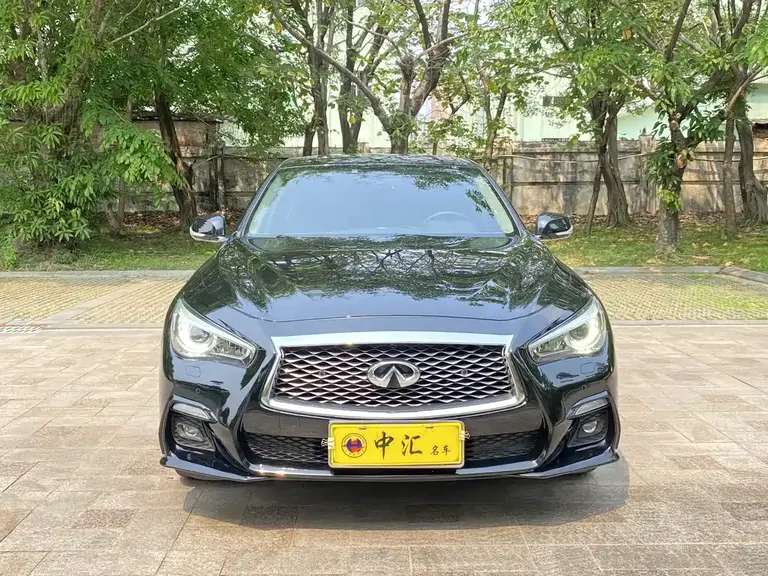 Infiniti Q50 L 2.0 T Progressive Enjoyment CN-V