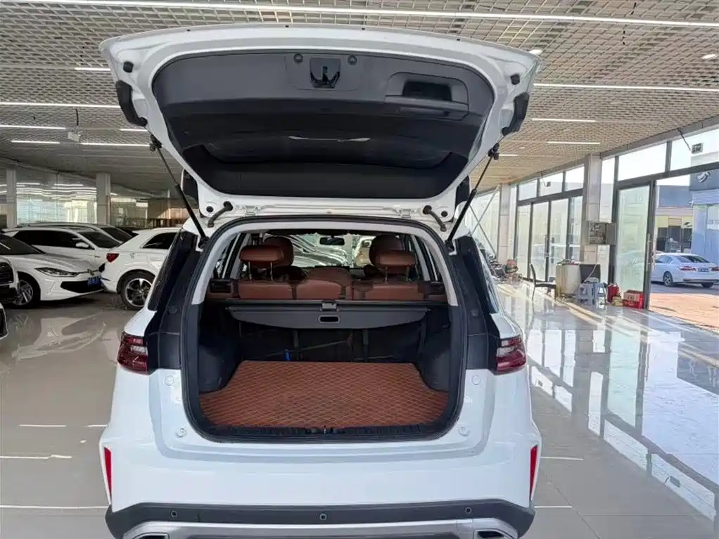 Vision X6 PRO 1.4 T Auto Distinguished