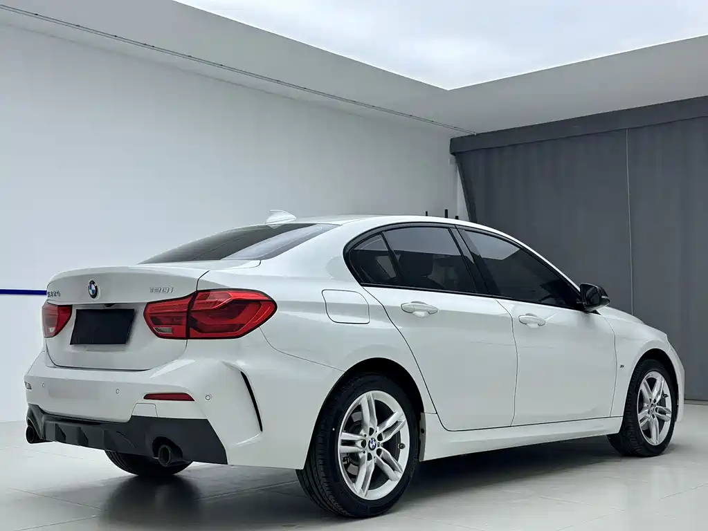 BMW 1 Series 120 i M Sport Night