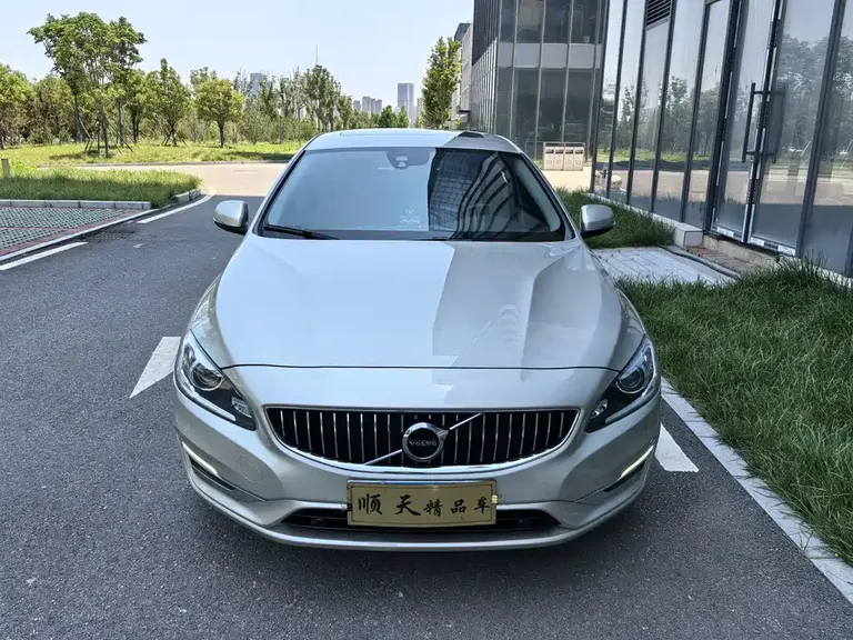 Volvo S60 S60 L T4 Smart Vision Progressive