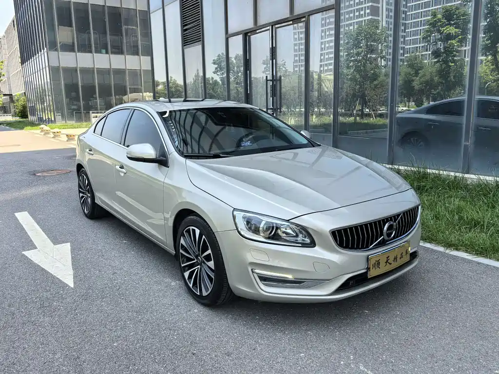 Volvo S60 S60 L T4 Smart Vision Progressive
