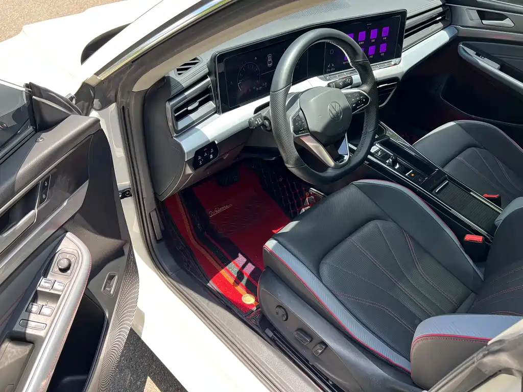 Lamando Lamando L 280 TSI DSG Spicy Cool