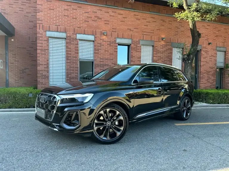 Audi Q7 奥迪Q7 2026款 55 TFSI quattro S line运动型