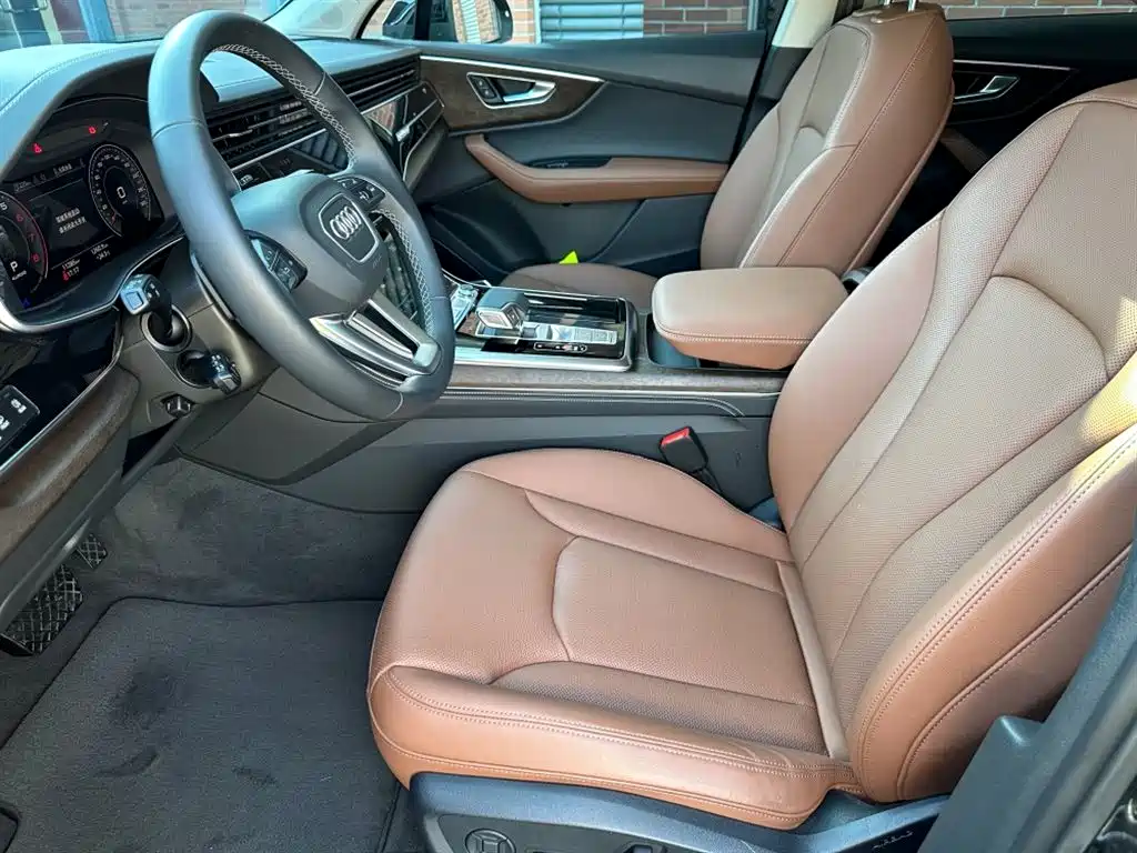 Audi Q7 奥迪Q7 2026款 55 TFSI quattro S line运动型