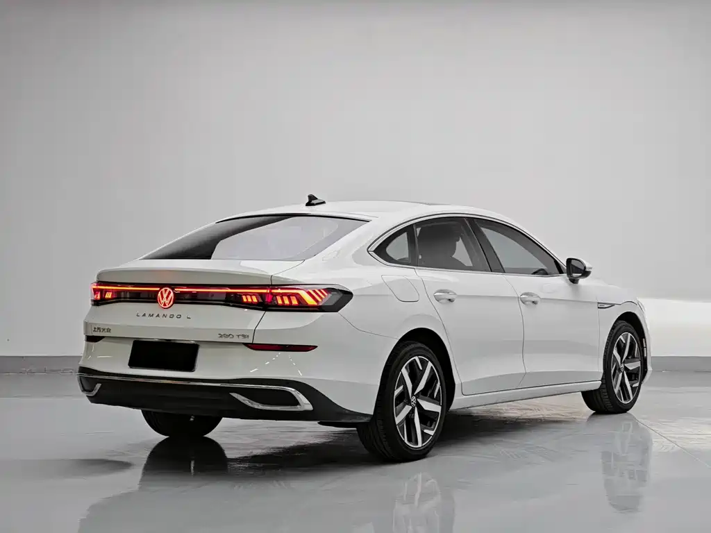 Lamando Lamando L 280 TSI DSG Spicy Cool