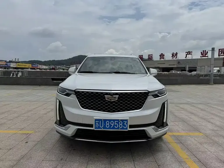 Cadillac XT6 2.0 T 7-seat 4 WD Style