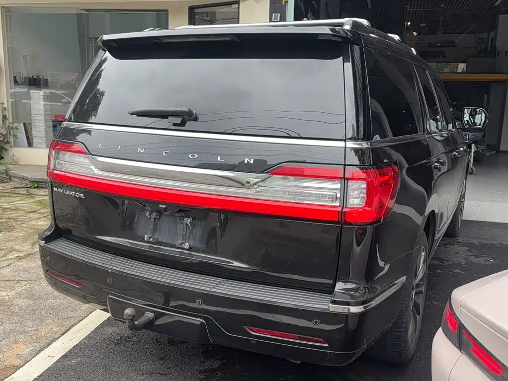 Navigator 3.5 T Honor Shine CN-VI