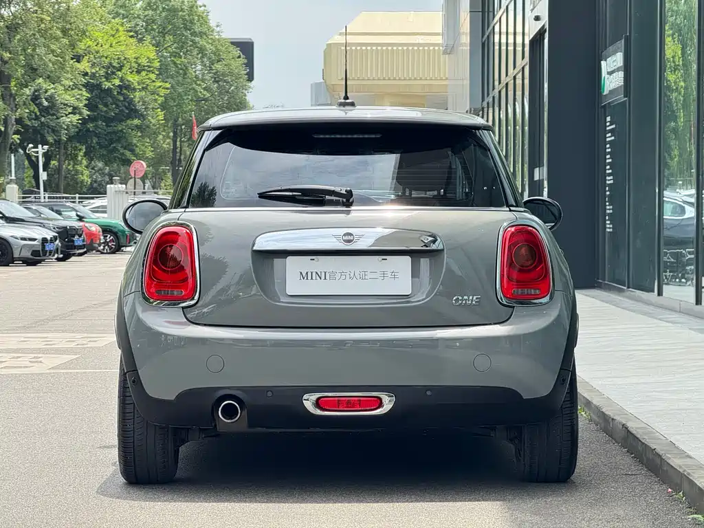 MINI 1.5 T ONE PLUS