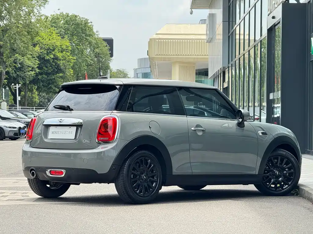 MINI 1.5 T ONE PLUS