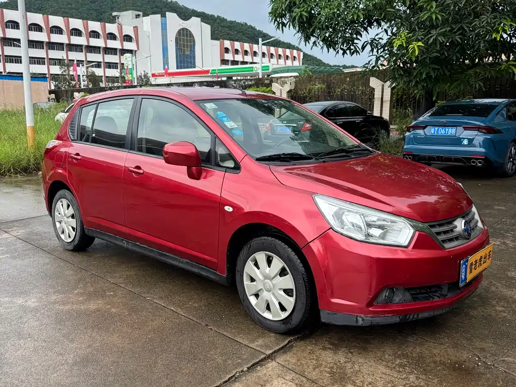 Venucia R50 1.6 L Auto Fashion