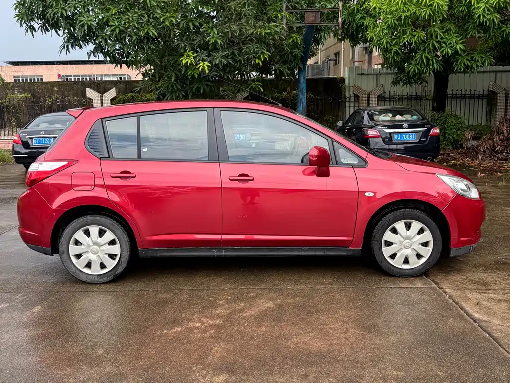 Venucia R50 1.6 L Auto Fashion